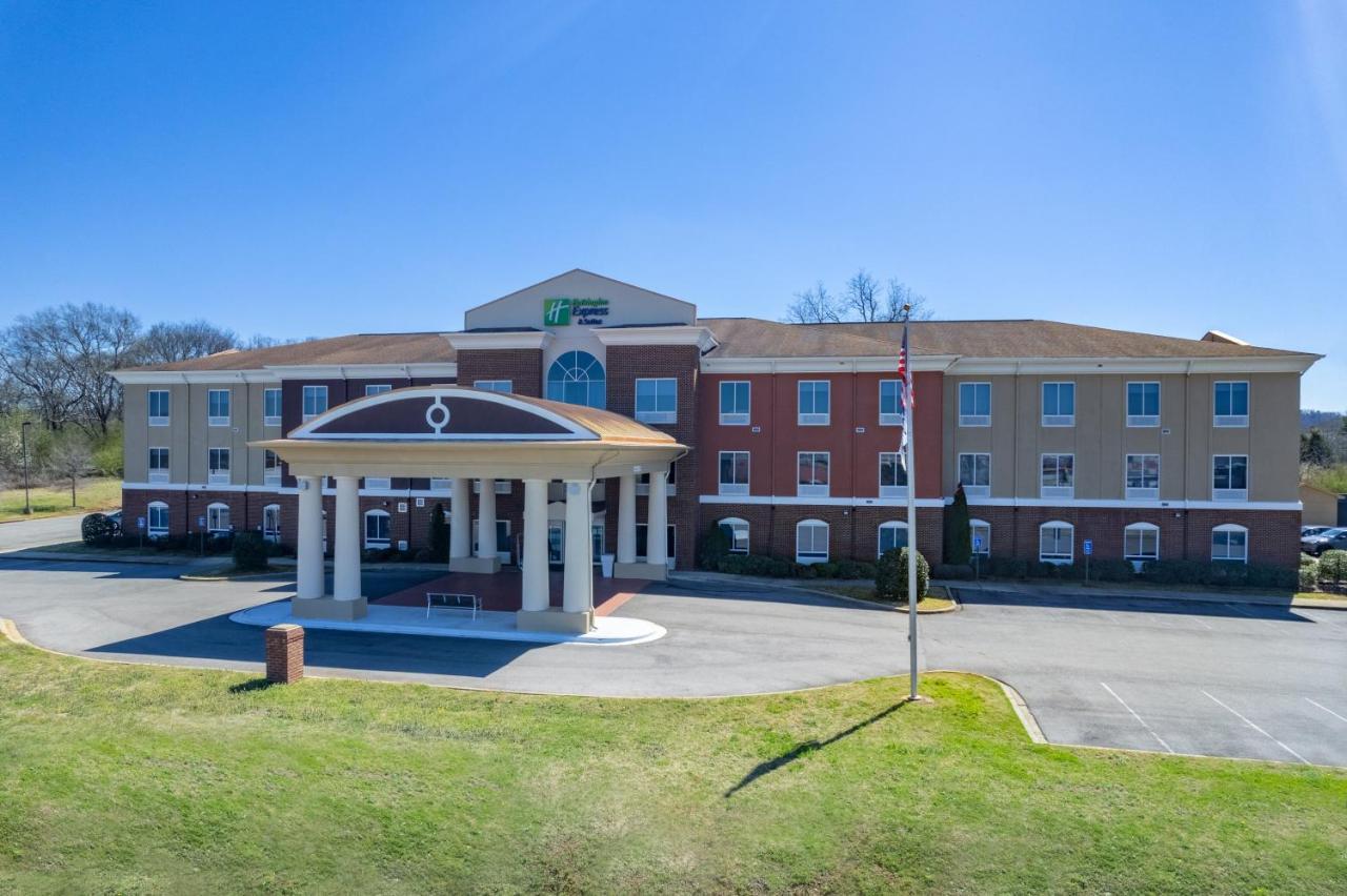 Holiday Inn Express Hotel & Suites Talladega By Ihg Экстерьер фото