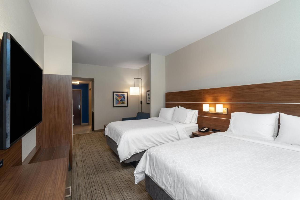 Holiday Inn Express Hotel & Suites Talladega By Ihg Экстерьер фото