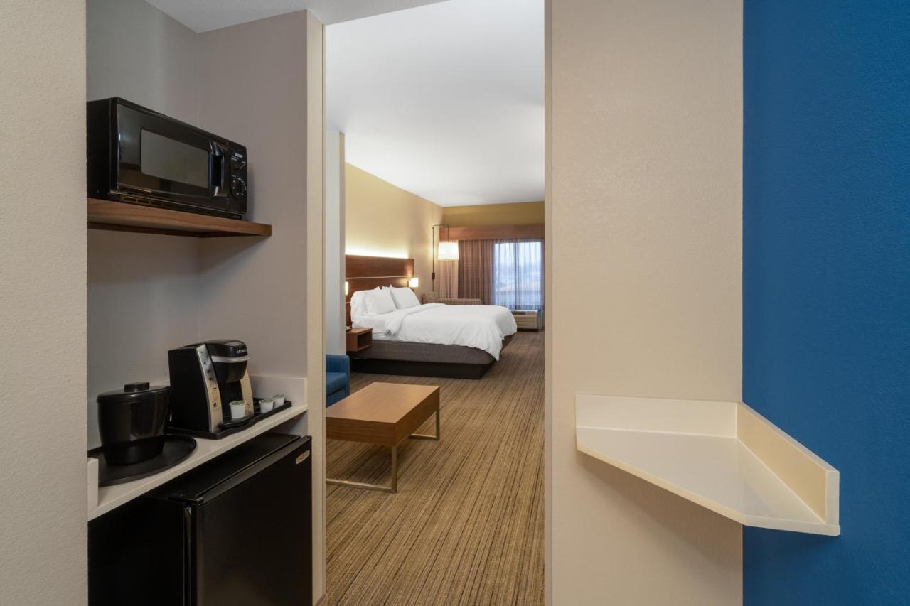Holiday Inn Express Hotel & Suites Talladega By Ihg Экстерьер фото
