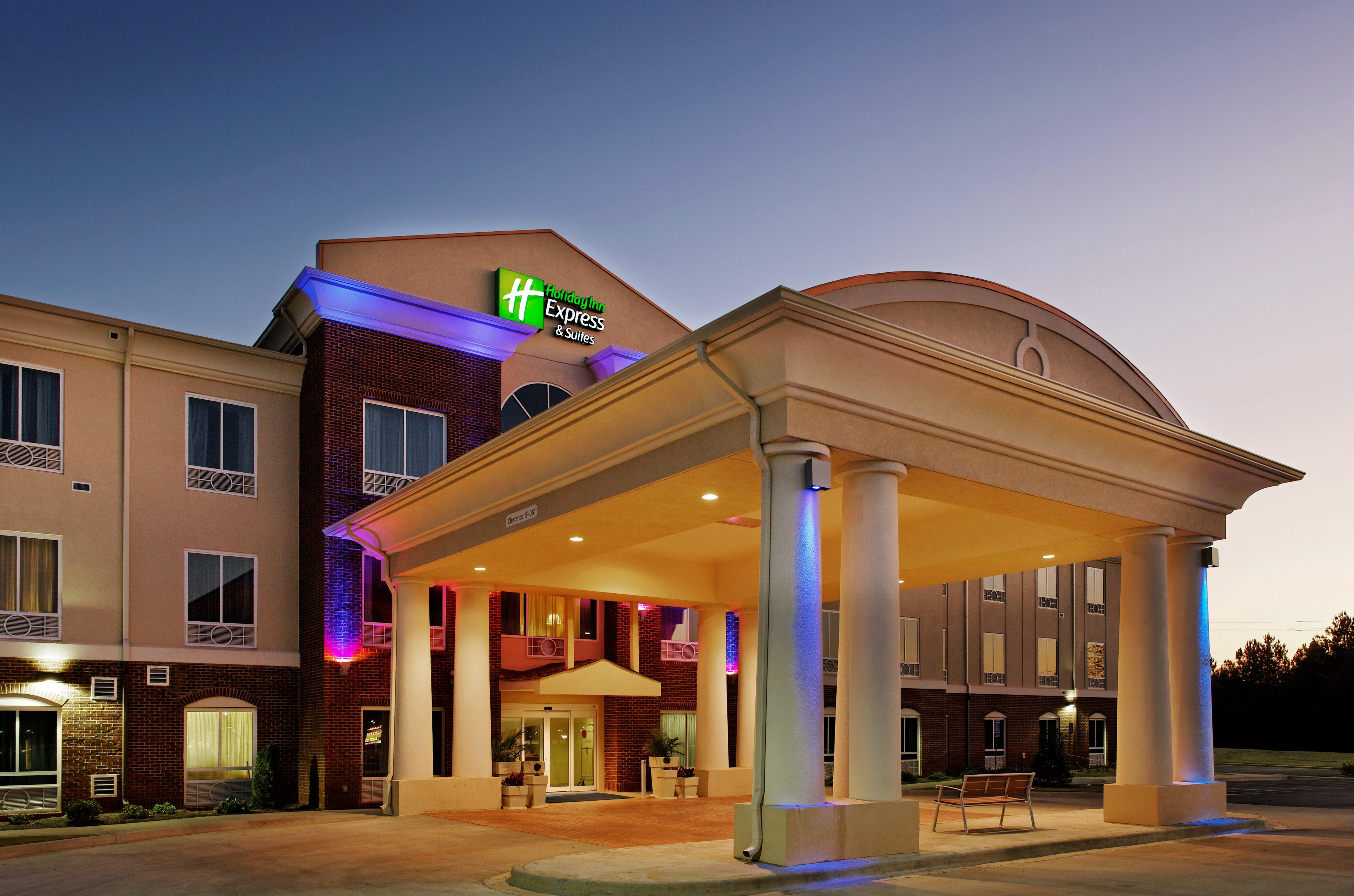 Holiday Inn Express Hotel & Suites Talladega By Ihg Экстерьер фото