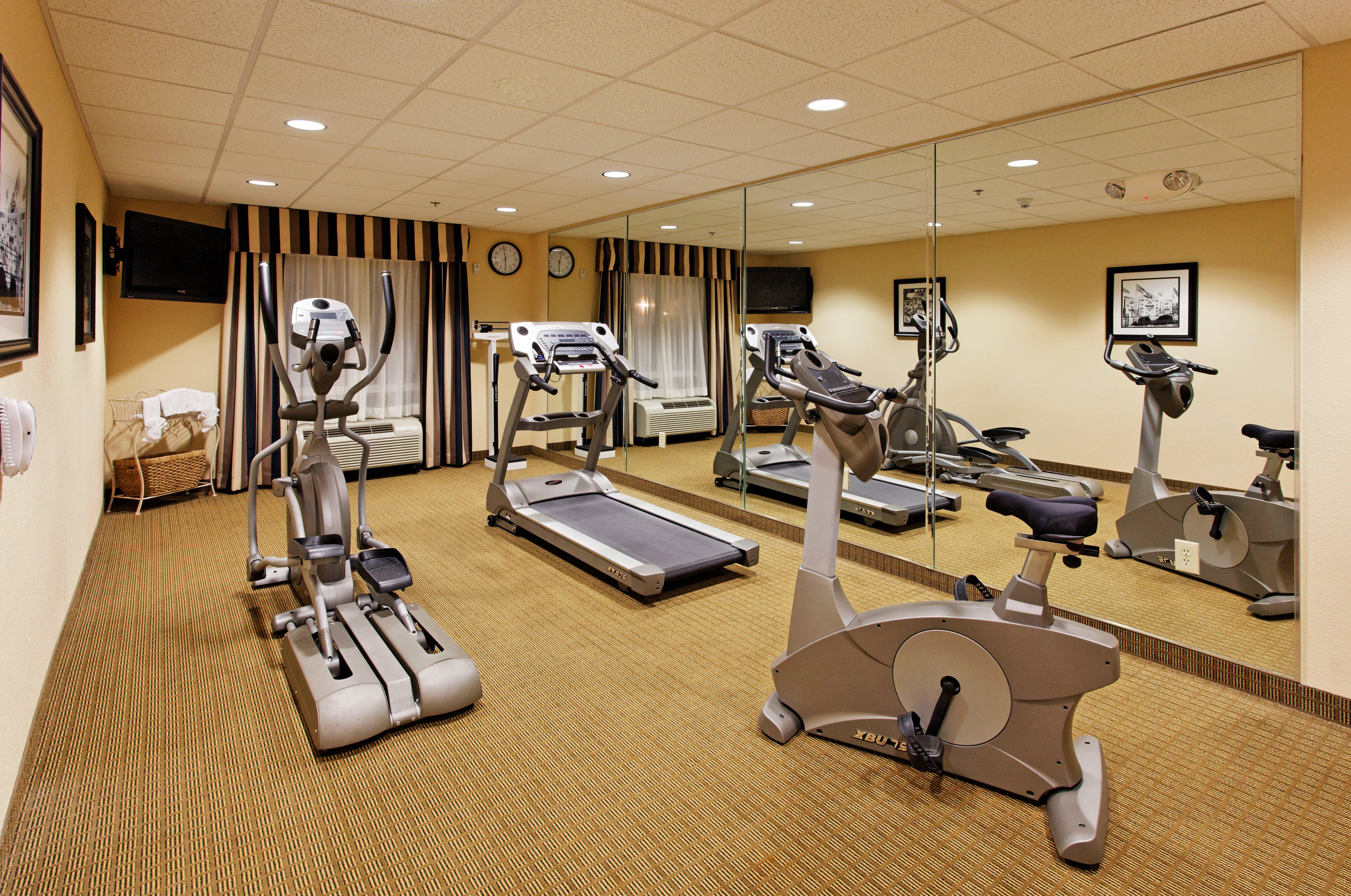 Holiday Inn Express Hotel & Suites Talladega By Ihg Экстерьер фото