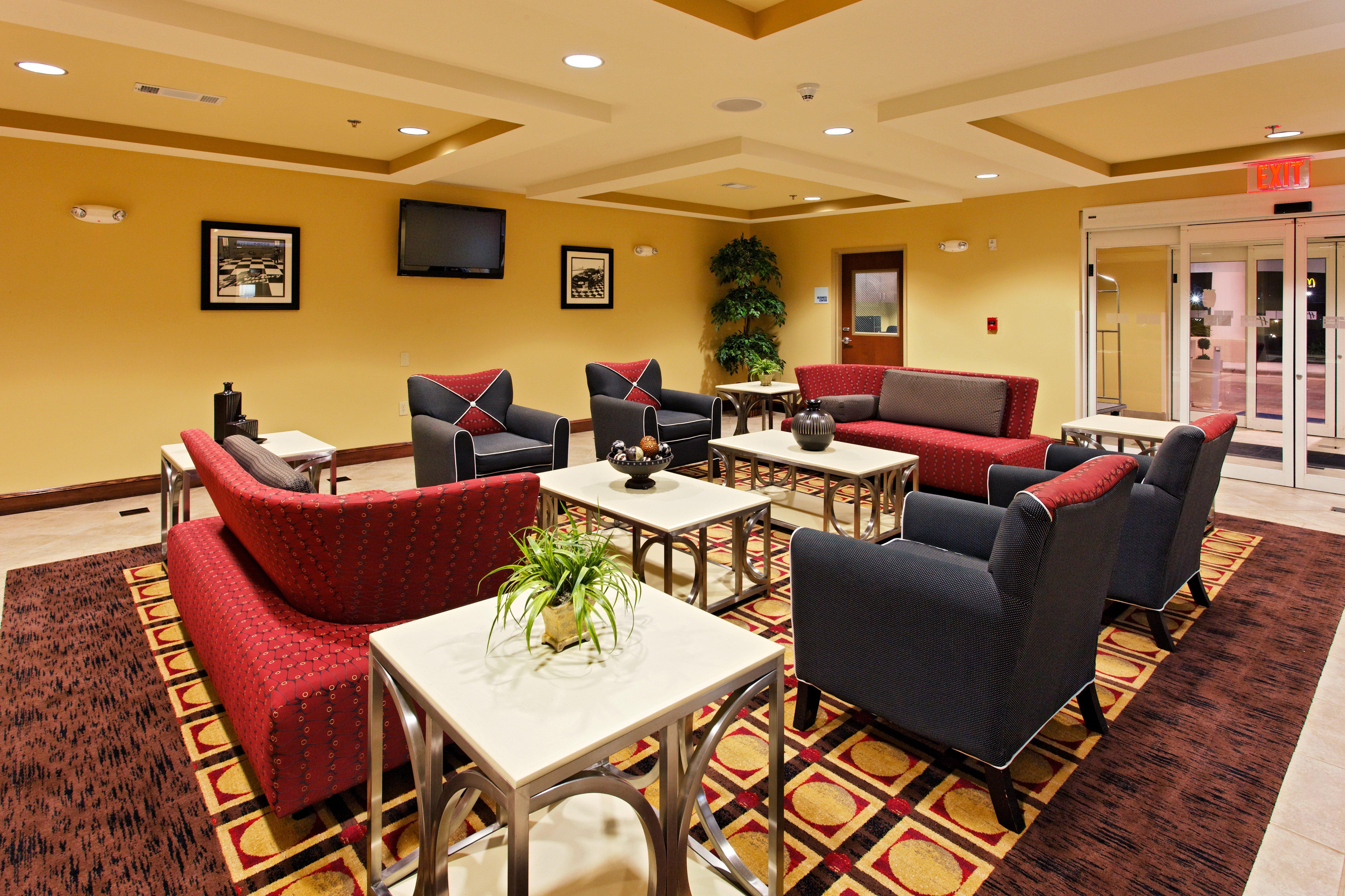 Holiday Inn Express Hotel & Suites Talladega By Ihg Экстерьер фото